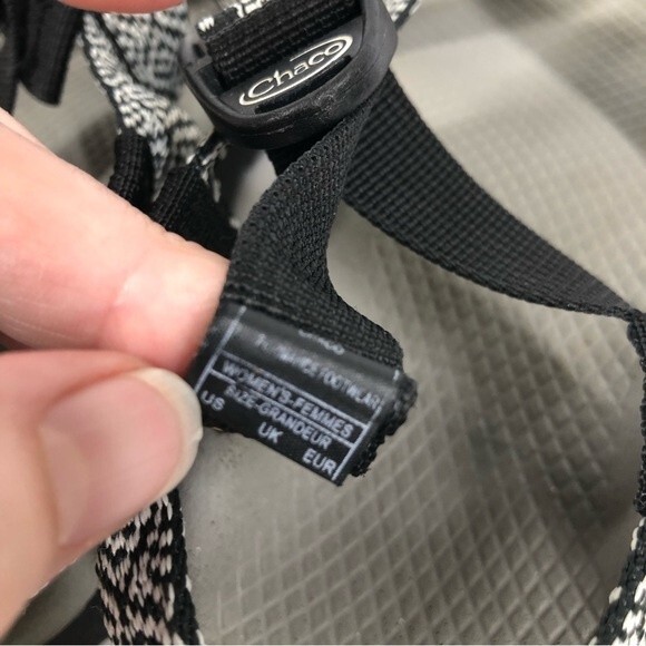 Chaco Classic Sandals Black White Diamond Aztec Print Women’s 6 - Picture 10 of 11